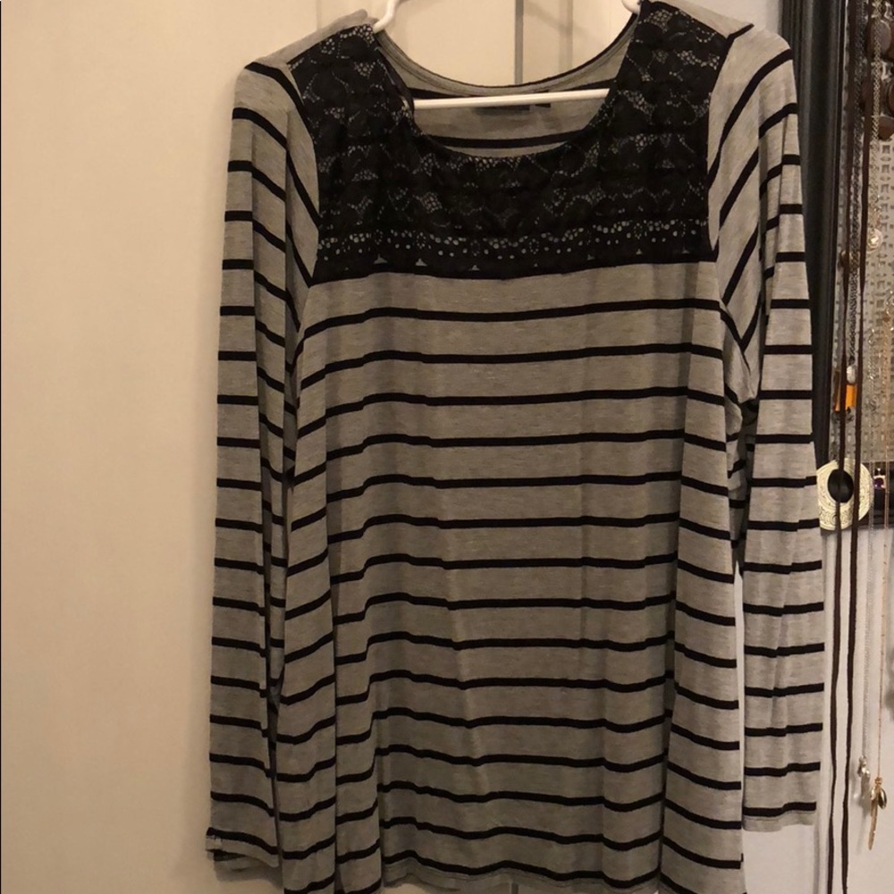 Stretchy Grey and Black Stripe Top